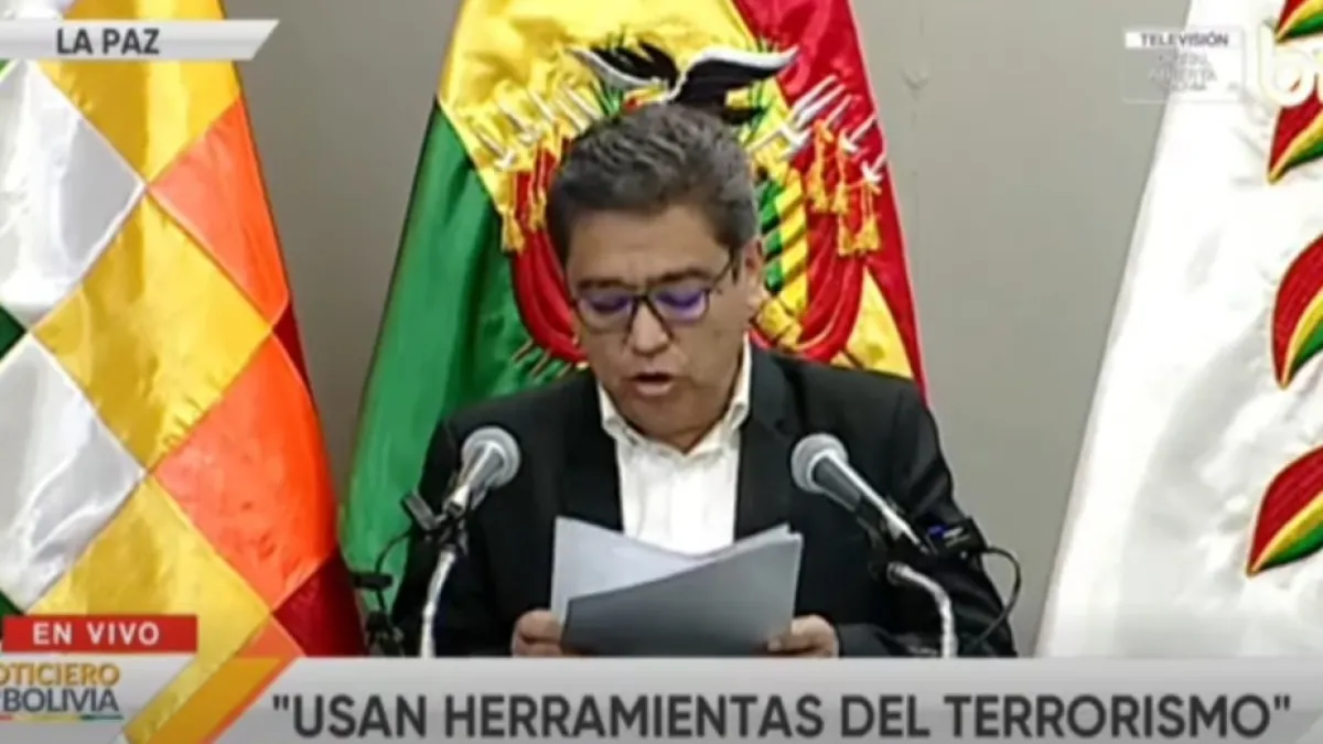 Vocero presidencial Gálvez culpa al Trópico y a Evo Morales por la crisis nacional